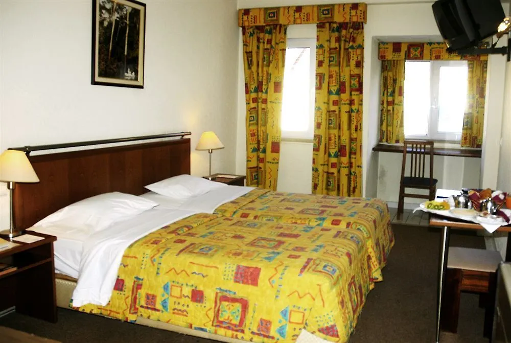 Holiday Inn Express & Suites Lisbon - Principe Real By Ihg Hotel