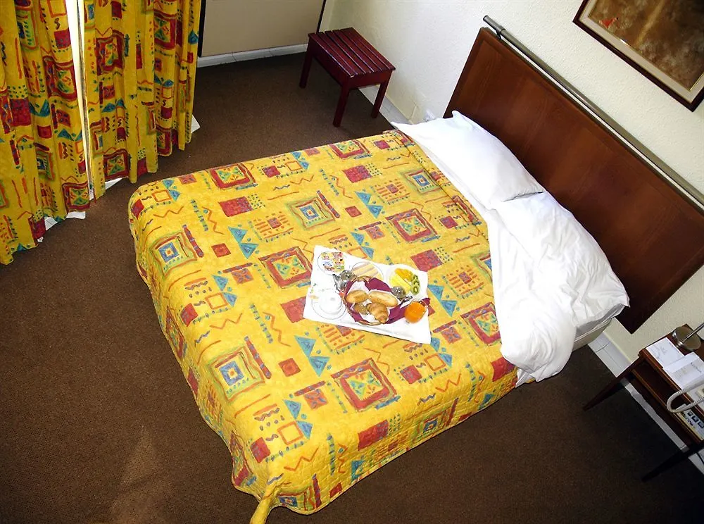 Hotel Holiday Inn Express & Suites Lisbon - Principe Real By Ihg