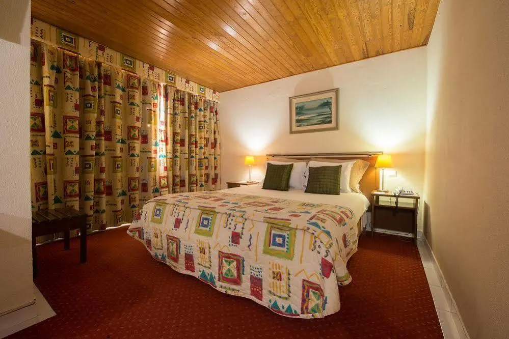 Holiday Inn Express & Suites Lisbon - Principe Real By Ihg 3*,