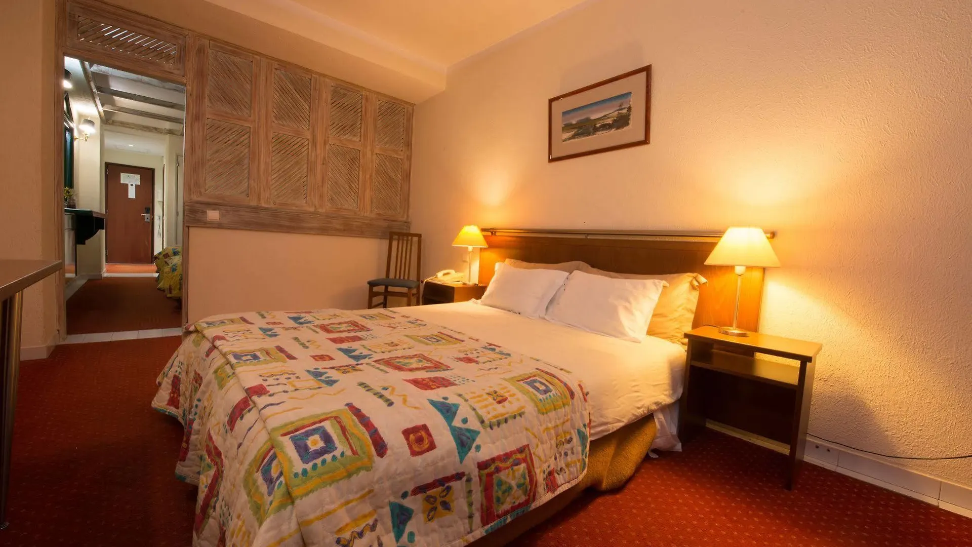 *** Hotel Holiday Inn Express & Suites Lisbon - Principe Real By Ihg Portugal