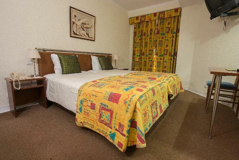 *** Hotel Holiday Inn Express & Suites Lisbon - Principe Real By Ihg Portugal