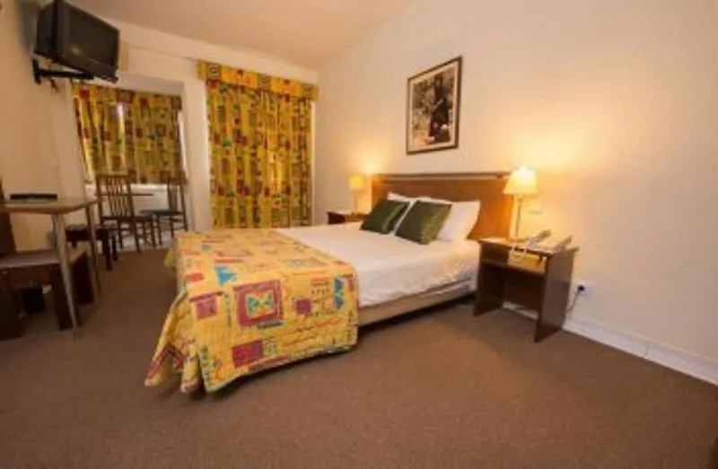 Holiday Inn Express & Suites Lisbon - Principe Real By Ihg Portugal