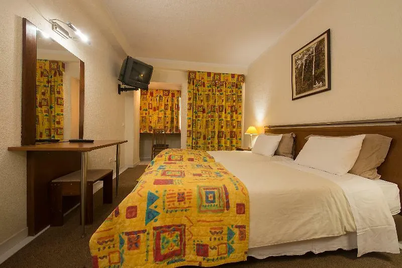 *** Otel Holiday Inn Express & Suites Lisbon - Principe Real By Ihg Portekiz